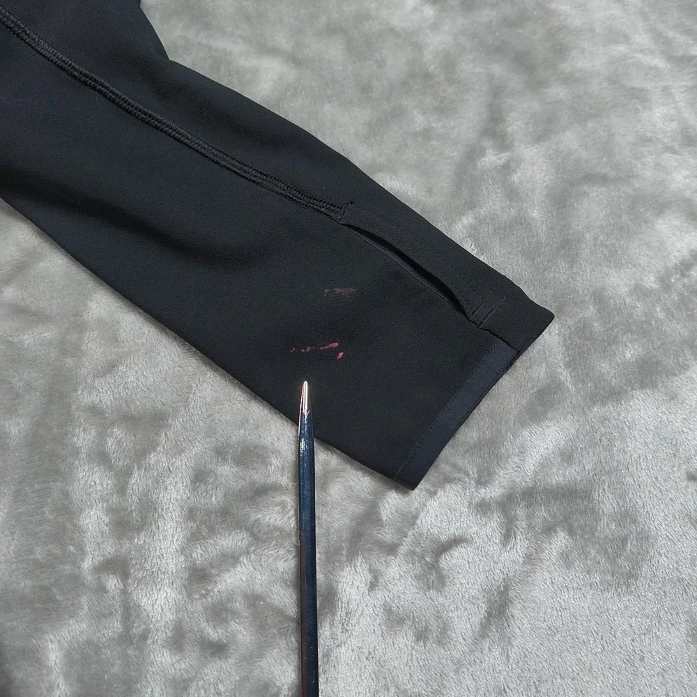 Mountain Hardwear sweatshirt gently